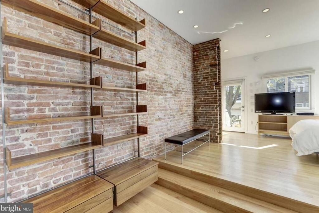 Lofty Dc Sanctuary Washington